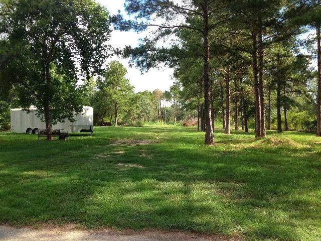 Tomball RV Park Picture 5