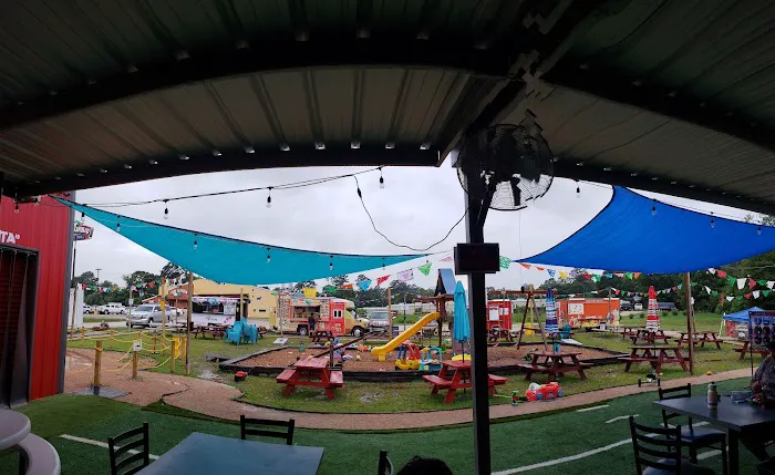 King’s Court RV Park Picture 9