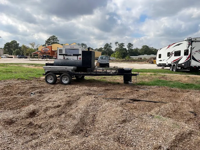 King's Court RV park & Open Storage Picture 1