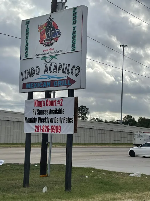 King's Court RV park & Open Storage Picture 3