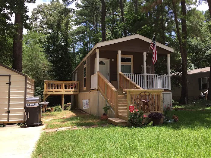 Pinedale Mobile Home Park Leasing Office Picture 9