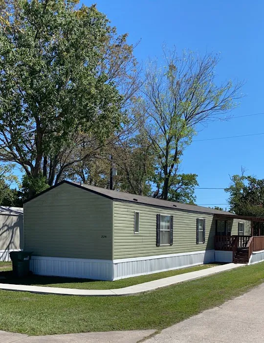 Woodgate Mobile Home Park Picture 1