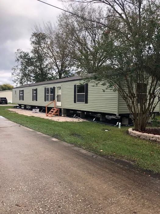 Woodgate Mobile Home Park Picture 2