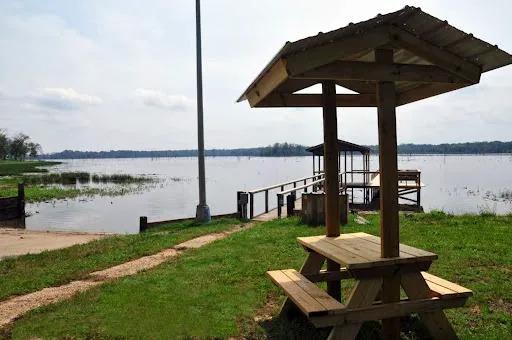 North Shore Landing RV Park, Cabins and Guest House Picture 1