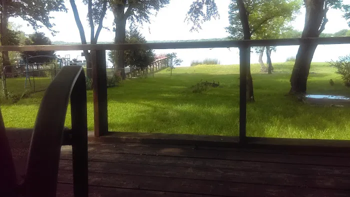 Duck Cove Trailer Park Picture 4