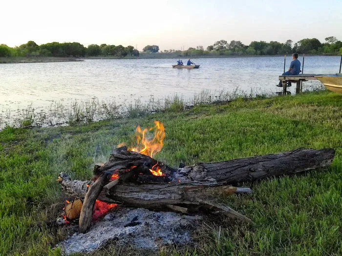 Lakeside RV Park Picture 3