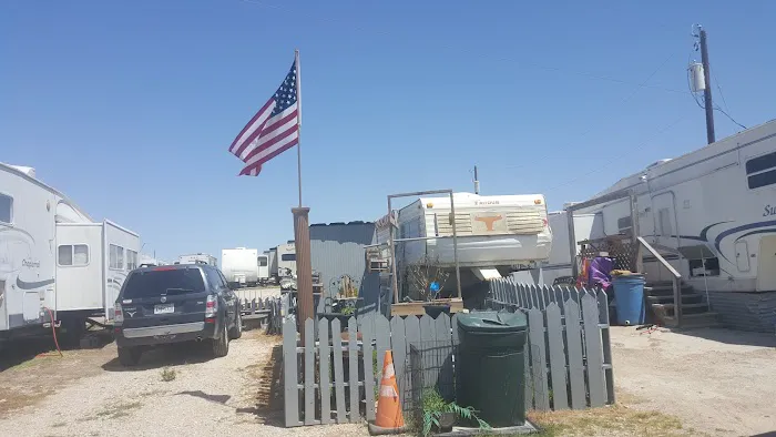 S. Hwy 287 RV Park and Storage Picture 3