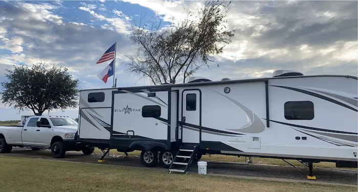 Terrell RV Park Picture 9