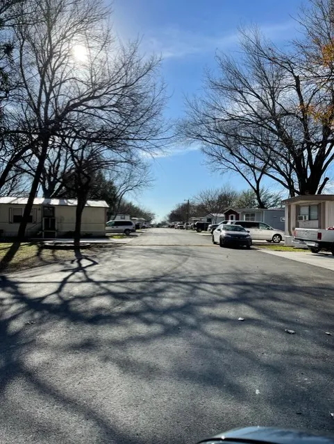 Summer Haven Mobile Home Park and RV Picture 5