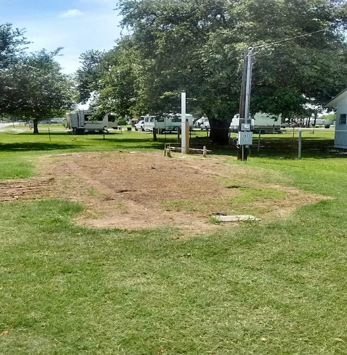 Charles RV Park Picture 9