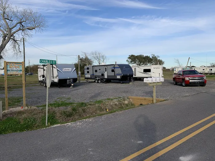 Gulf Breeze RV Park Picture 4