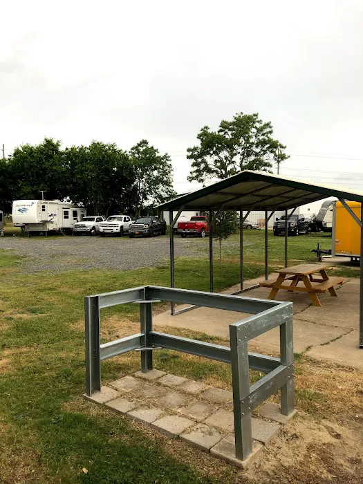 K&D RV Park Picture 1