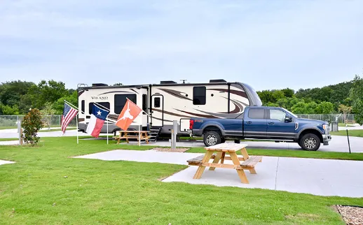Eric & Jay's RV Resort Picture 3