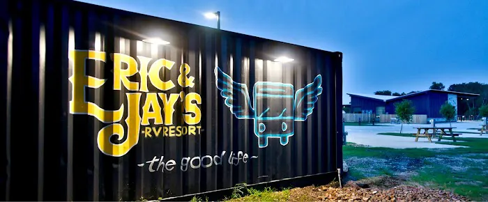Eric & Jay's RV Resort Picture 5