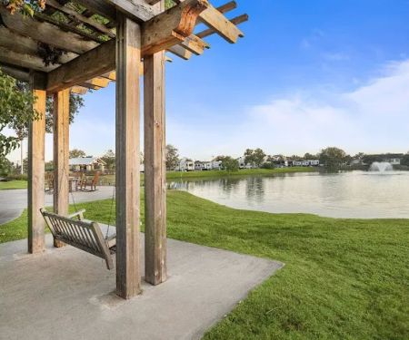 Southlake RV Resort by QRV