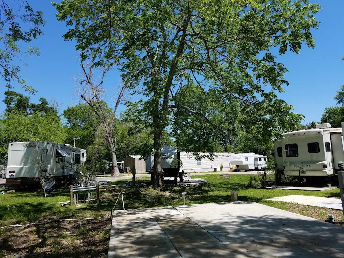 Oakhollow RV Park Picture 2