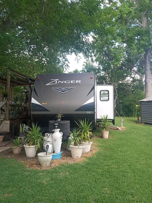 Oakhollow RV Park Picture 9