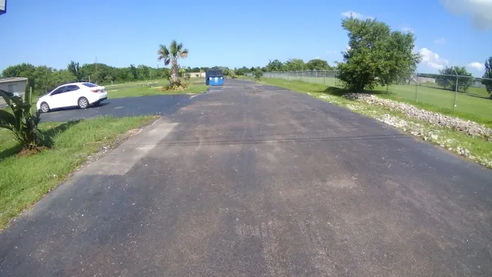 Bayshore RV & Mobile Home Park Picture 7