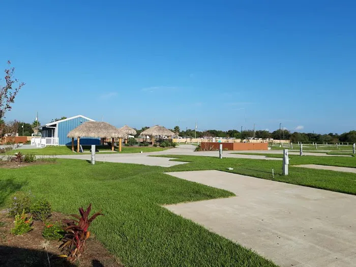 Summer Breeze Kemah RV Resort Picture 9