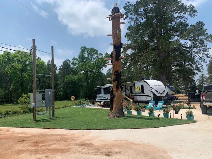 Hidden Lake RV Resort Picture 5