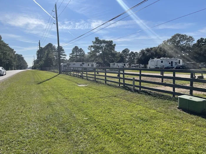 Decker Prairie RV Park Picture 2