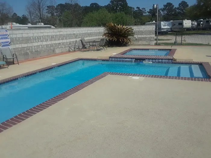 Decker Prairie RV Park Picture 9