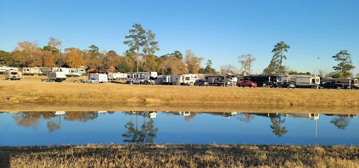 Royal Palms RV Resort Picture 1