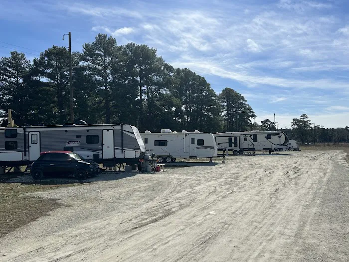 Stoneham Trails RV Park Picture 3
