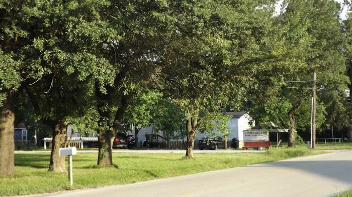 Suburban RV & Mobile Home Park Picture 2