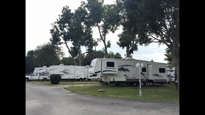 Tomball-Rosehill RV Park Picture 3