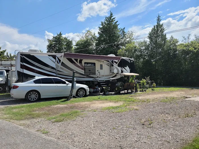 Tomball-Rosehill RV Park Picture 10