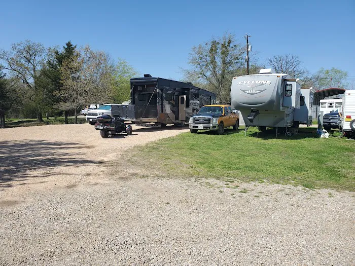 Shady Lake RV Park Picture 4