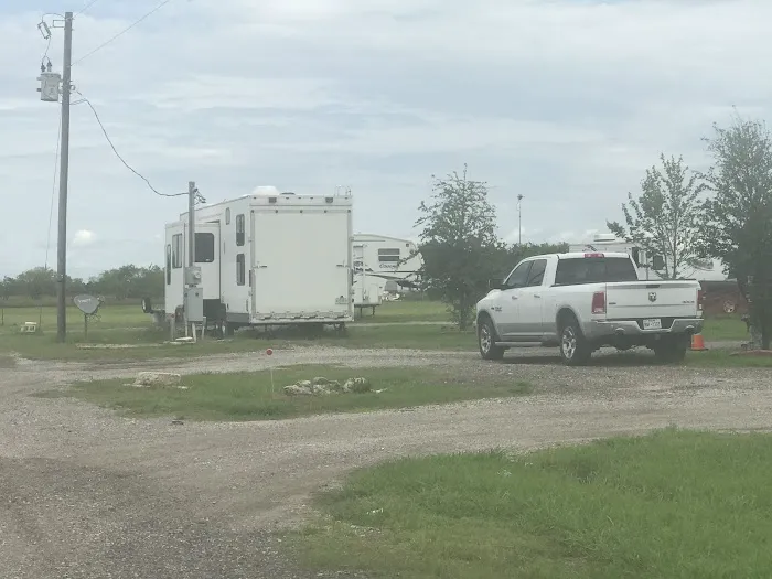 TTRVPARK 231 W Highline DR ROYSE CITY TX 75189 Picture 2