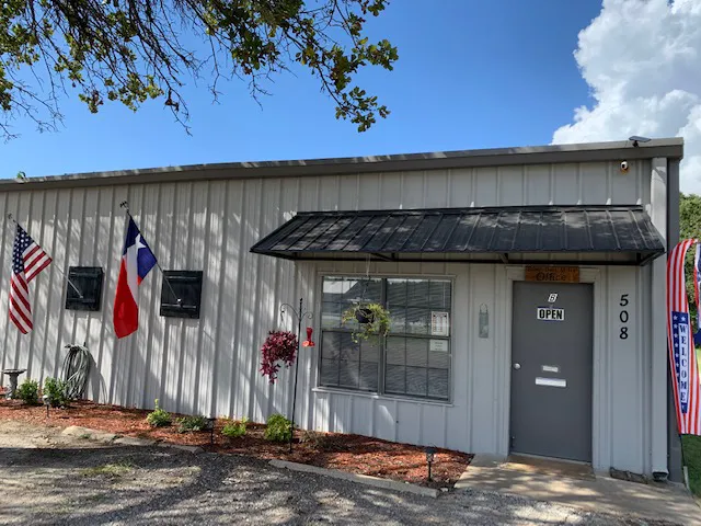 Rustic Oaks Mobile Home and RV Park Picture 4