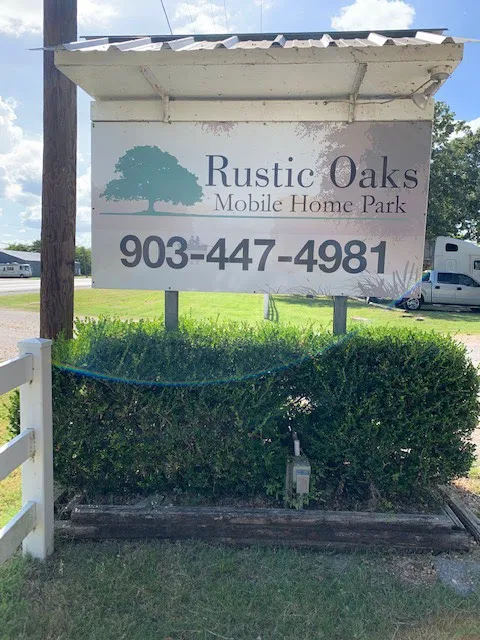 Rustic Oaks Mobile Home and RV Park Picture 6