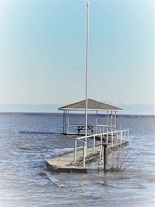 Rustic Oaks Mobile Home and RV Park Picture 7