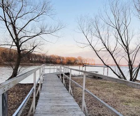 Anchor Inn Marina & Resort