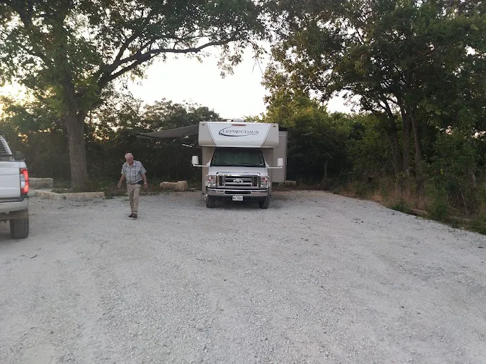 Mart TX RV Park Picture 7