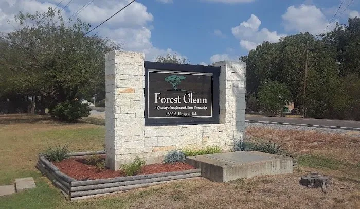 Forest Glenn Mobile Home Community Picture 1