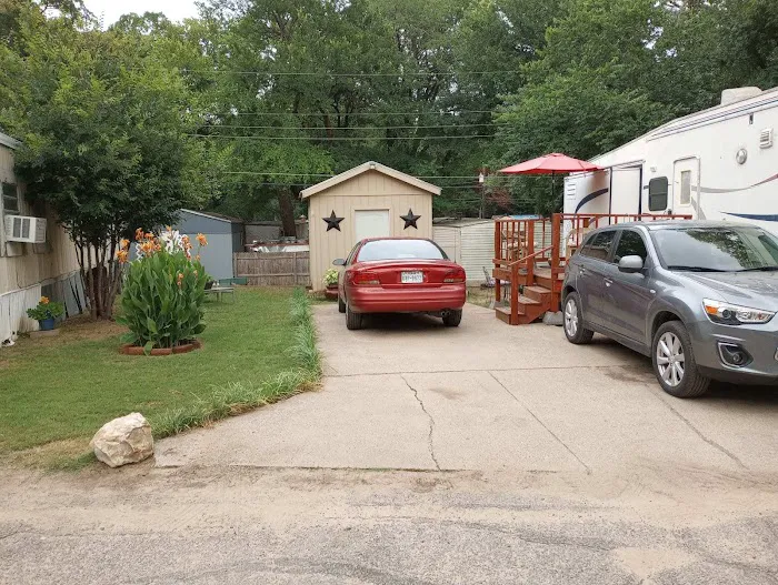 Texas Shade Mobile home Park Picture 1