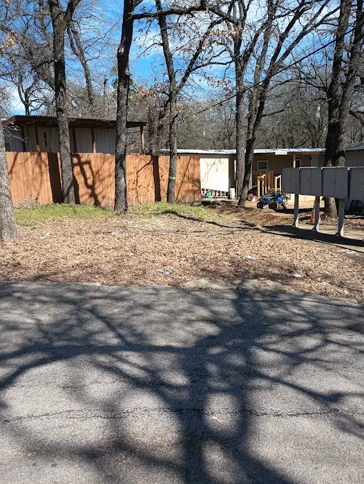 Texas Shade Mobile home Park Picture 3