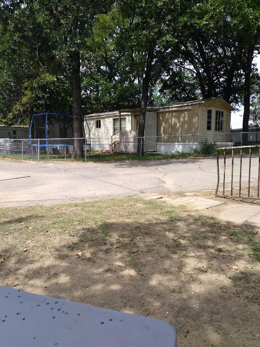 Texas Shade Mobile home Park Picture 7