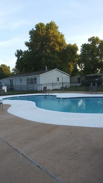Pecan Lake Mobile Home Park Picture 2