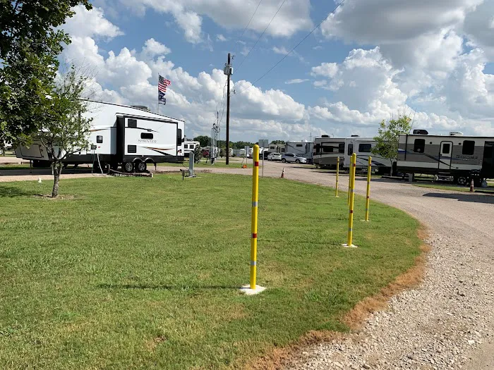 Plantation Place Dallas RV Park Picture 9