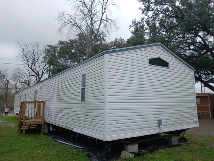 Green Acres Manufactured Home Park Picture 1