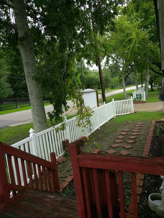 Green Acres Manufactured Home Park Picture 2