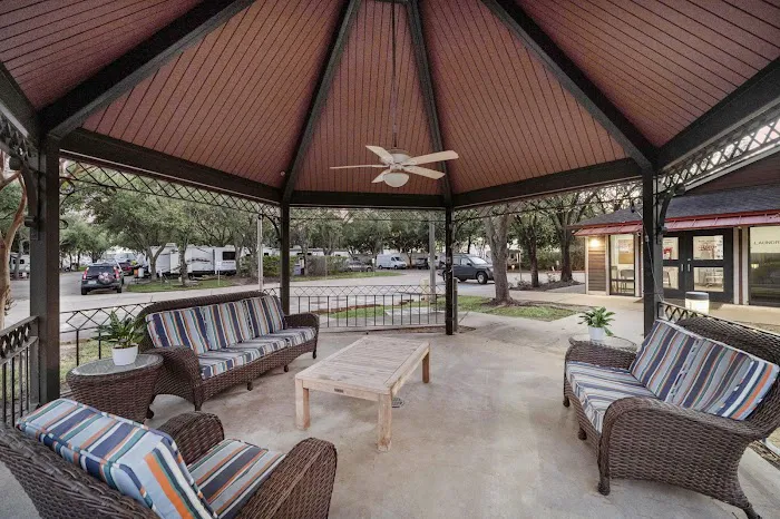 AllStar RV Resort by QRV Picture 8