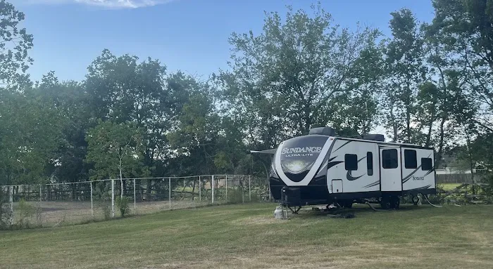 Rivers Inn RV Park Picture 2
