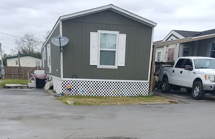 Pearland Acres Mobile Home Community Picture 7