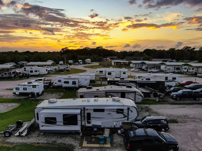 Mustang Bayou RV Park Picture 2